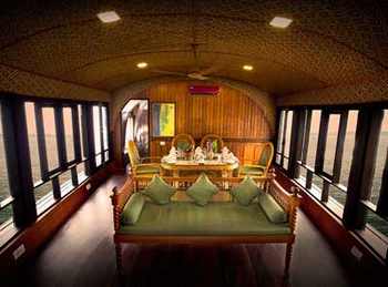 House Boat & Backwaters of Kerala Tour